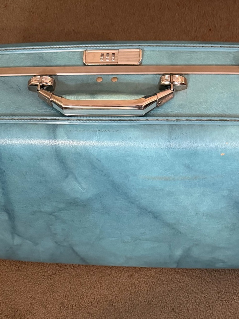 American Tourister Aqua Blue Hard-Sided Suitcase “Escort” Approx 24”x17”x7-1/2”